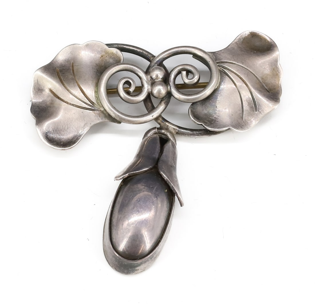 GEORG JENSEN CALLA LILY BROOCH (1 of 2)