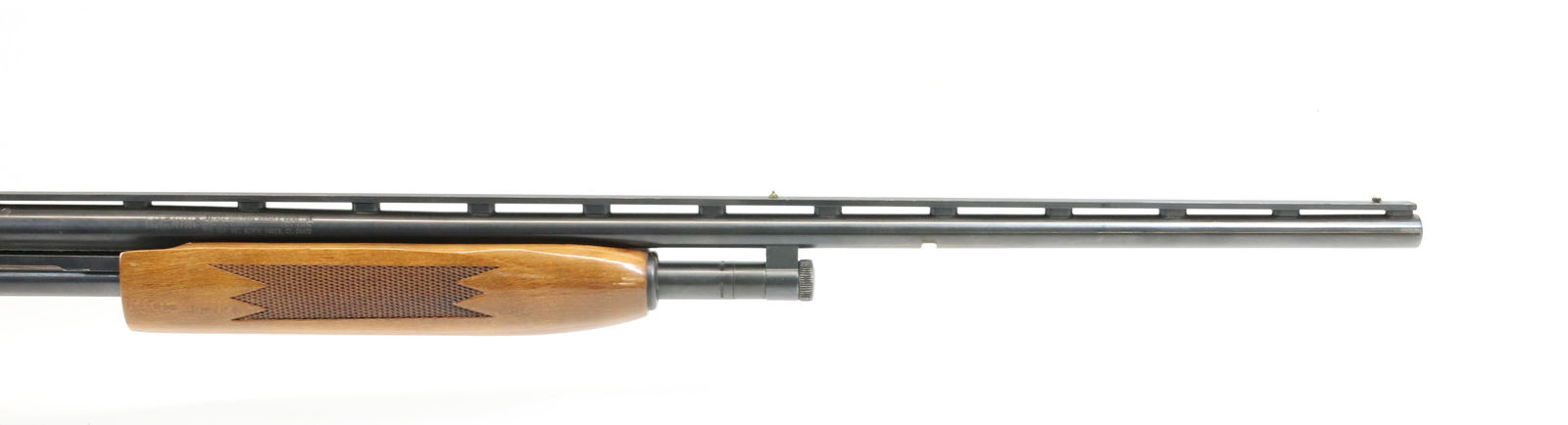 MOSSBERG MODEL 500 E PUMP SHOTGUN - 4