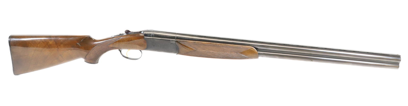 BERETTA MODEL BL-3 OVER AND UNDER SHOTGUN: 12 GAUGE, SERIAL# A35570B, 28" BARRELS THIS GUN REQUIRES REGISTRATION OR AN FFL TRANSFER TO PURCHASE PLEASE READ CAREFULLY BEFORE BIDDING. ALL PAYMENTS MUST BE MADE BEFORE ITEMS CAN BE SHIPPED.