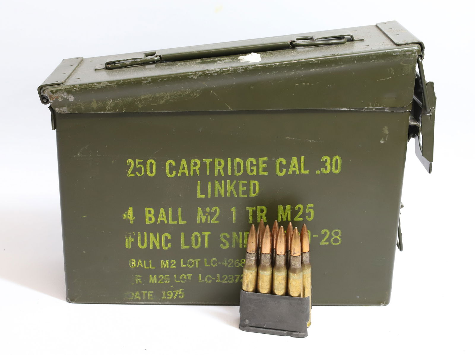 LOT OF M-1 GARAGE AMMO IN CONTAINER (1 of 2)