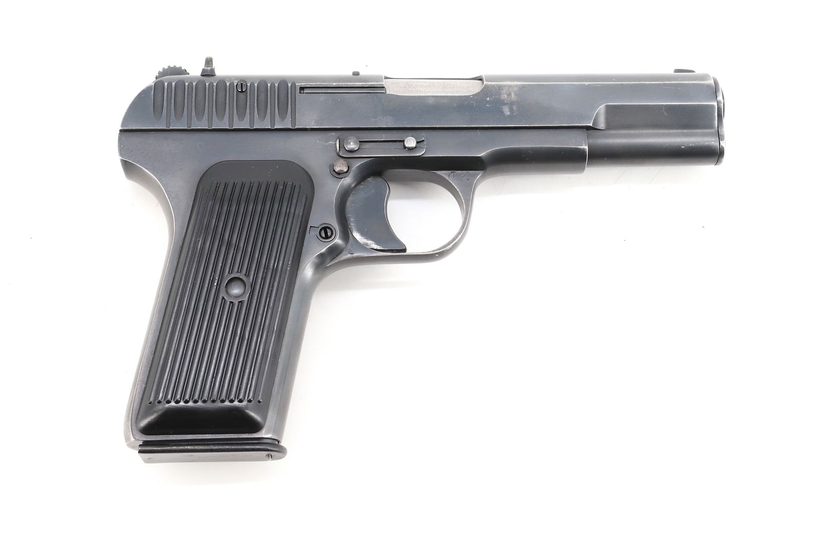 1954 DATED RUSSIAN TOKAREV MODEL TT-33 PISTOL (1 of 5)