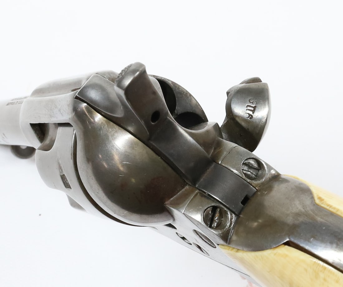 COLT SINGLE ACTION ARMY - 8