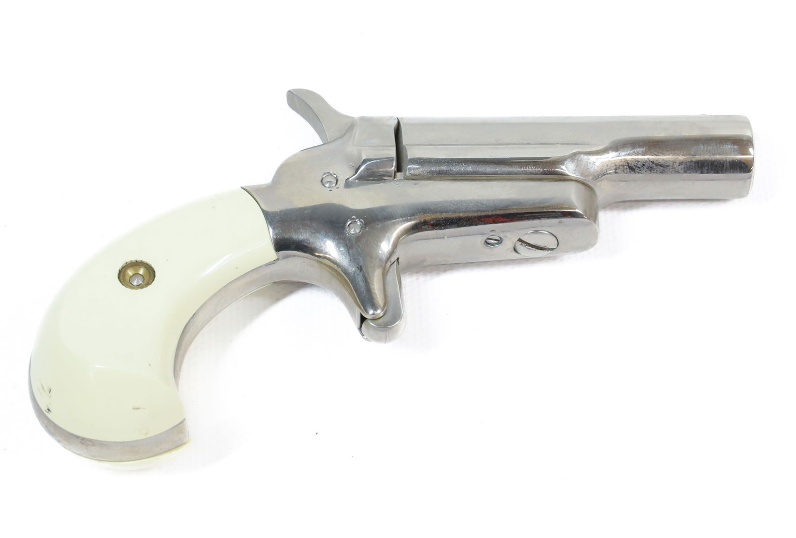 COLT POCKET MODEL SINGLE SHOT: 22 SHOT, NSN, 2 1/2" BARREL 5" OVERALL LENGTH ANTIQUE OR BLACK POWDER, NO REGISTRATION OR TRANSFER REQUIRED PLEASE READ CAREFULLY BEFORE BIDDING. ALL PAYMENTS MUST BE MADE BEFORE ITEMS CAN BE