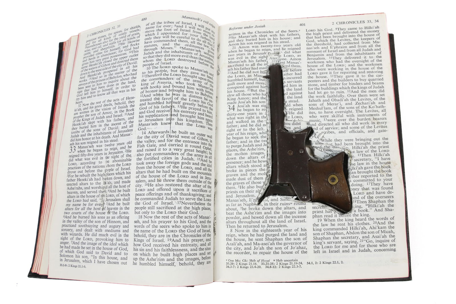 VEST POCKET PISTOL IN BIBLE: 22 CAL, REMINGTON VEST POCKET - HIDDEN IN BIBLE ANTIQUE OR BLACK POWDER, NO REGISTRATION OR TRANSFER REQUIRED PLEASE READ CAREFULLY BEFORE BIDDING. ALL PAYMENTS MUST BE MADE BEFORE ITEMS CAN BE