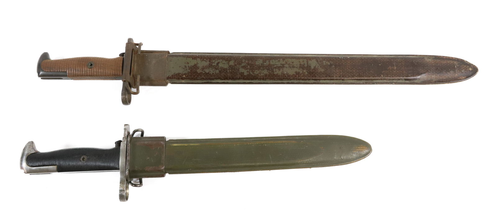 (2) US. BAYONETS (1 of 8)