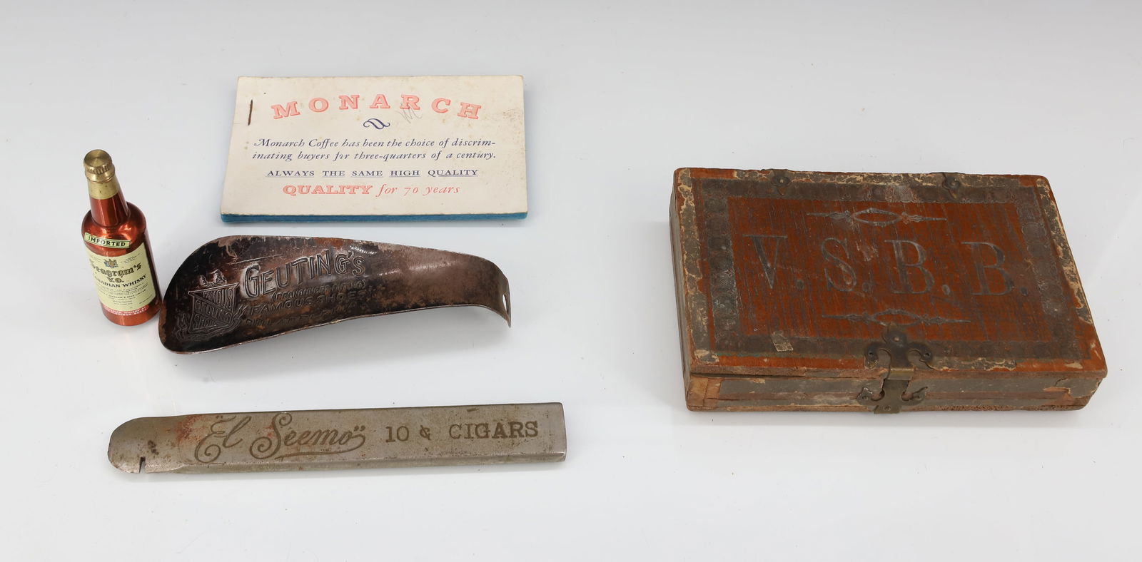 LOT OF SMALL ADVERTISING ITEMS (1 of 7)