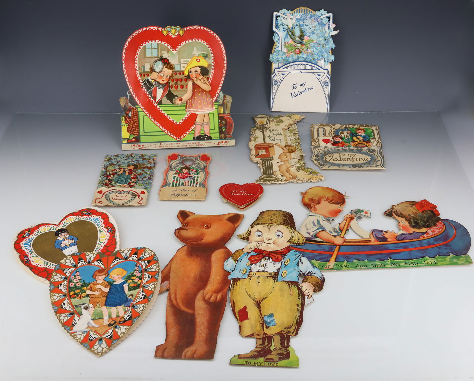 LARGE LOT OF GERMAN / USA VALENTINES (1 of 4)