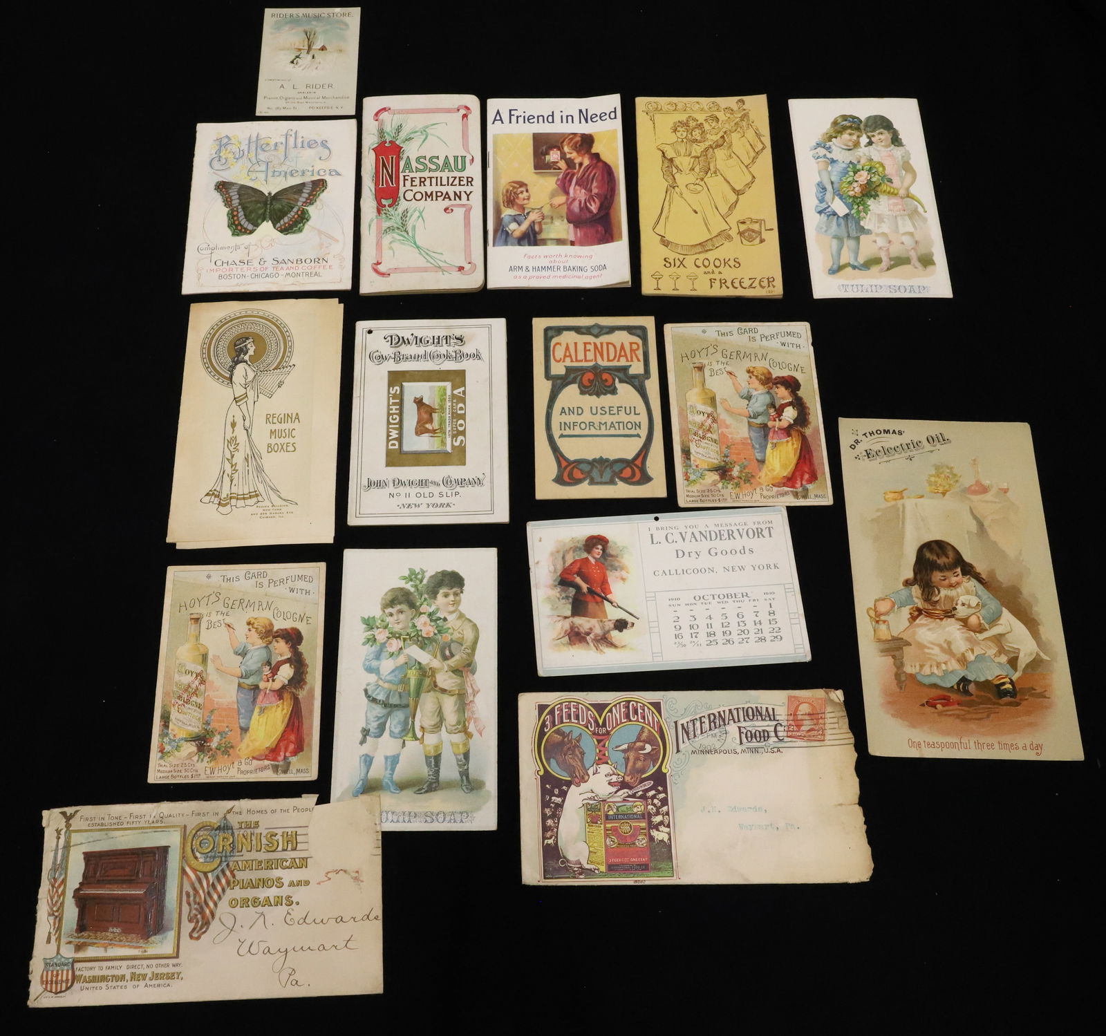 LOT OF VICTORIAN TRADE CARDS / BOOKLETS (1 of 4)