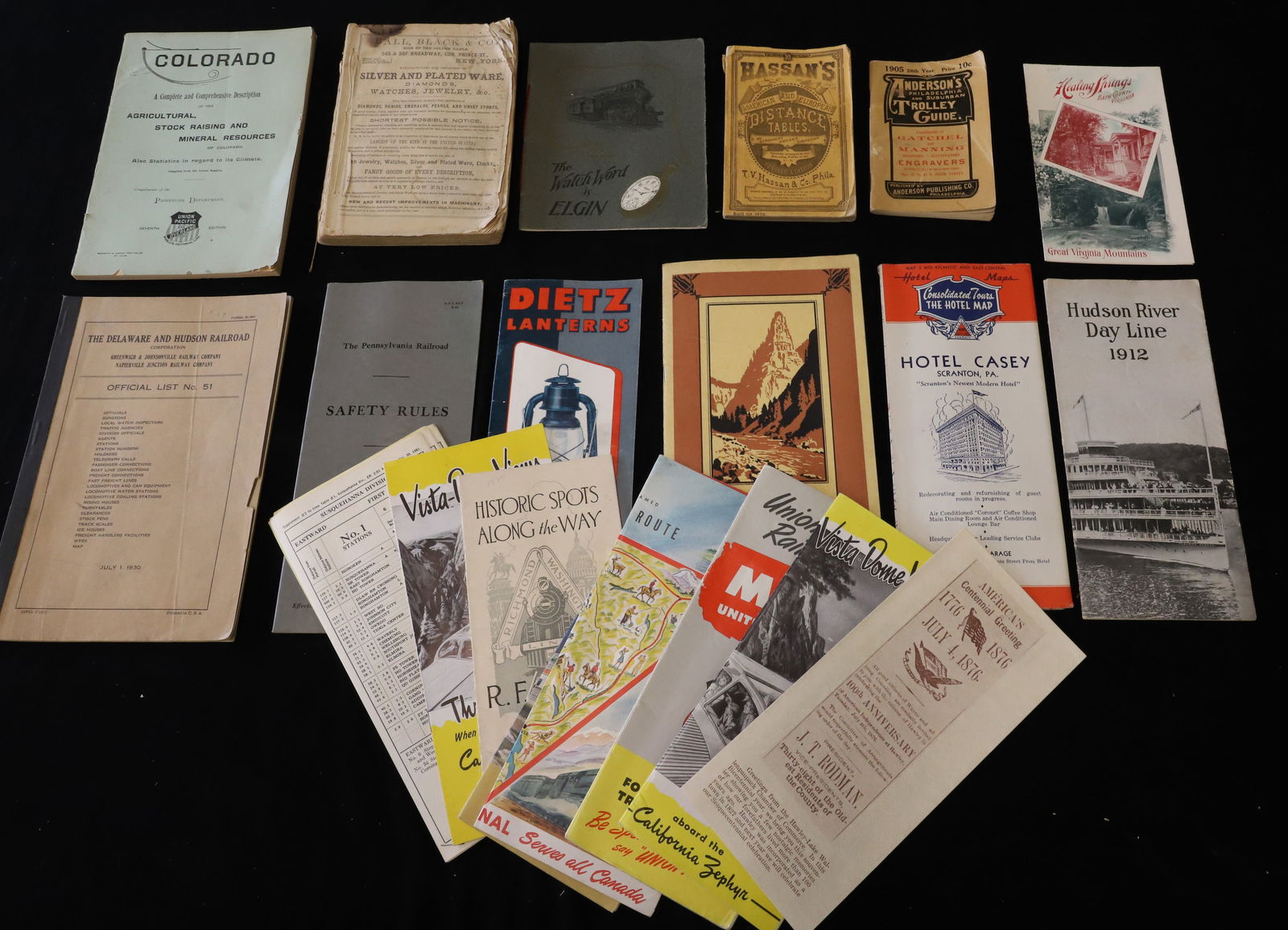 LOT OF RAILROAD PAPER GOODS (1 of 6)