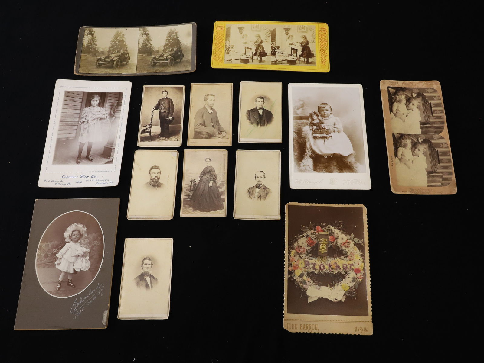 LOT OF ANTIQUE PHOTOGRAPHS / STEREOVIEWS (1 of 7)