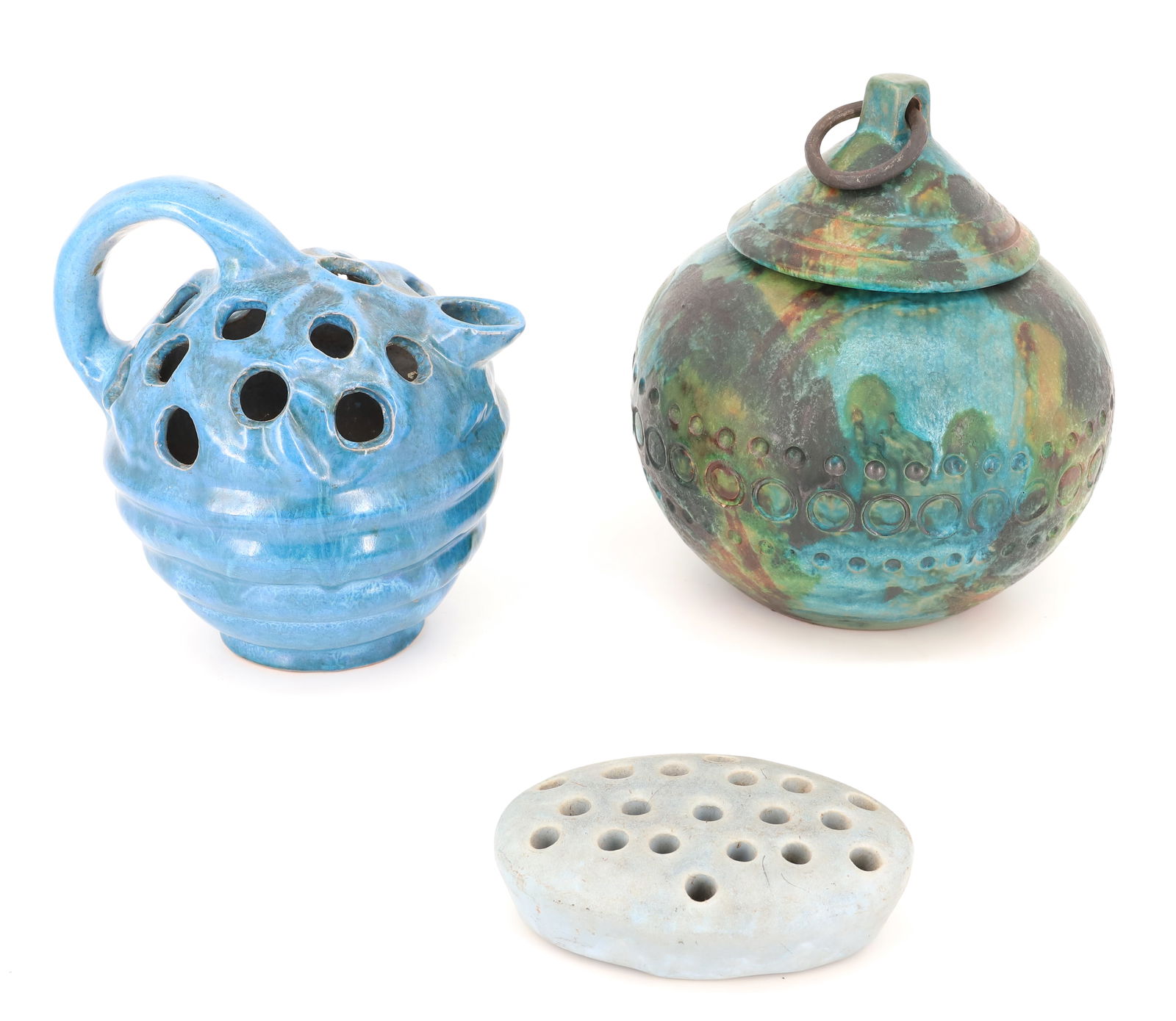 LOT OF ART POTTERY (1 of 4)