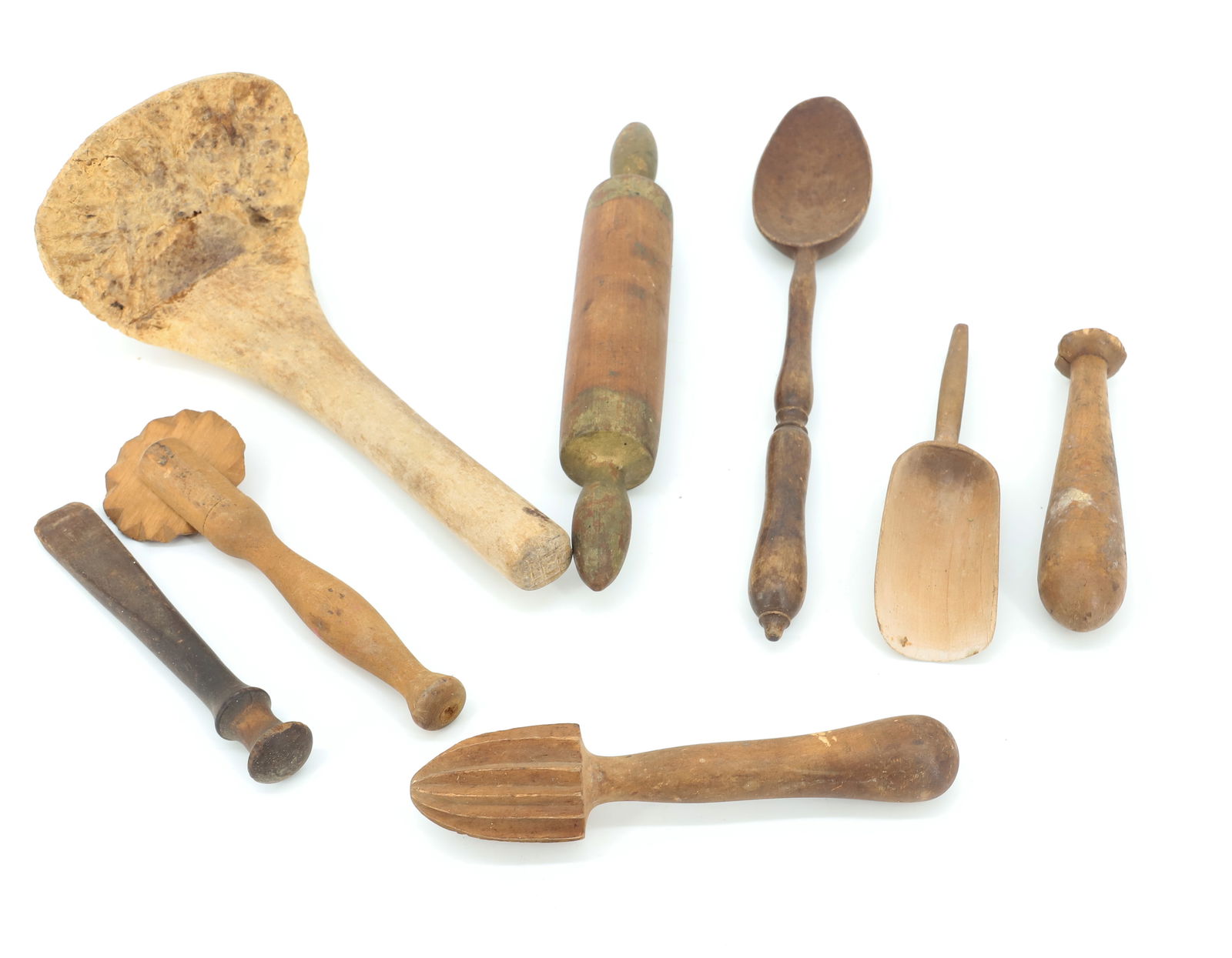 LOT OF ANTIQUE WOODENWARE (1 of 2)