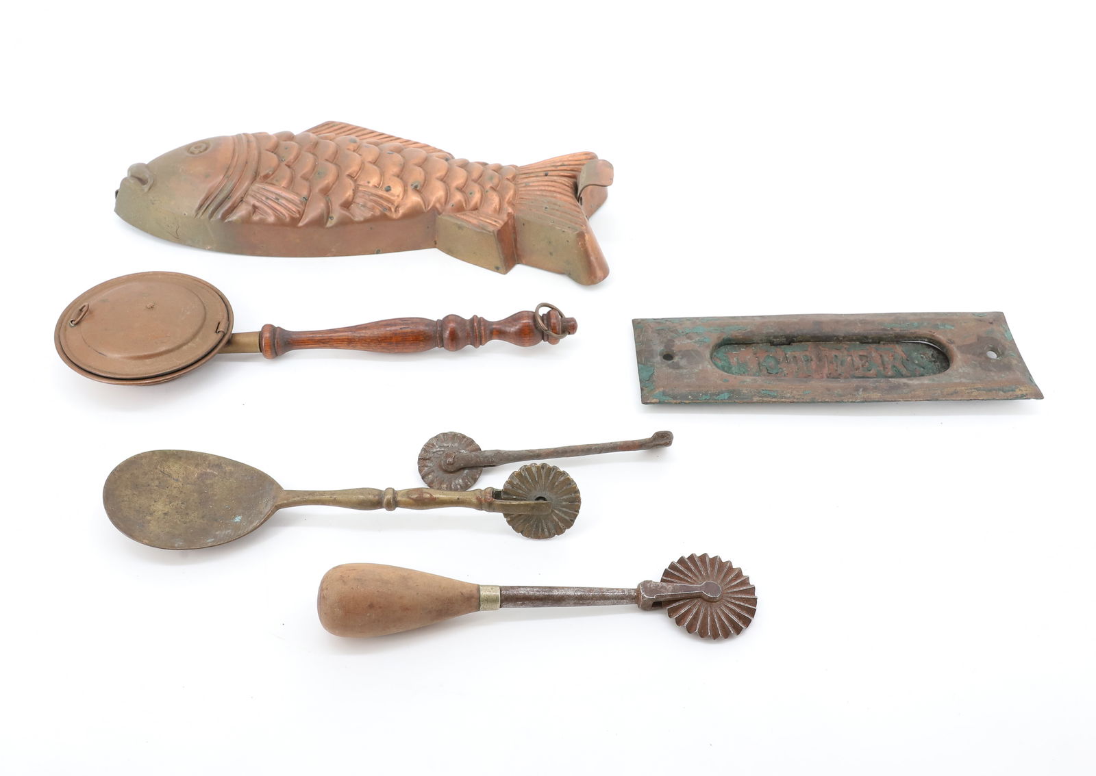 LOT OF BRASS / COPPER KITCHENWARE (1 of 2)