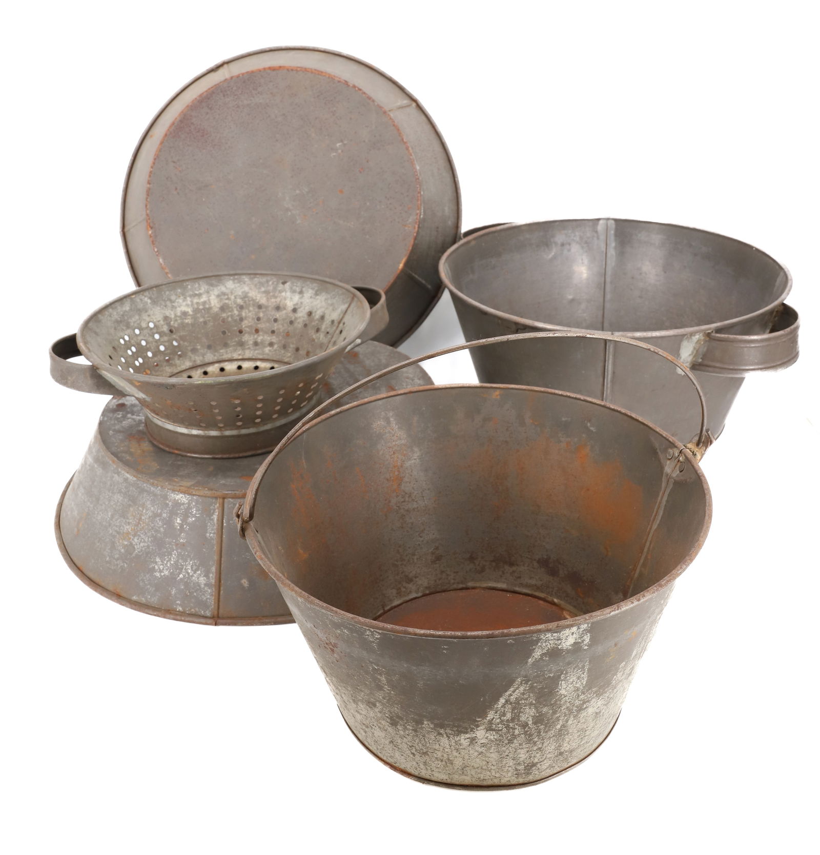 LOT OF TINWARE PANS (1 of 5)