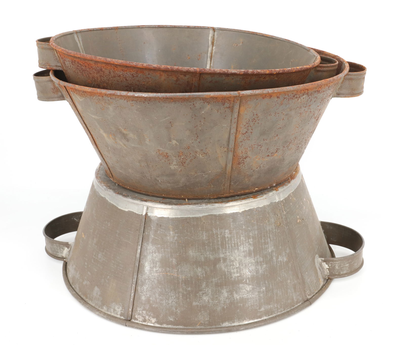 LOT OF TINWARE PANS (1 of 3)