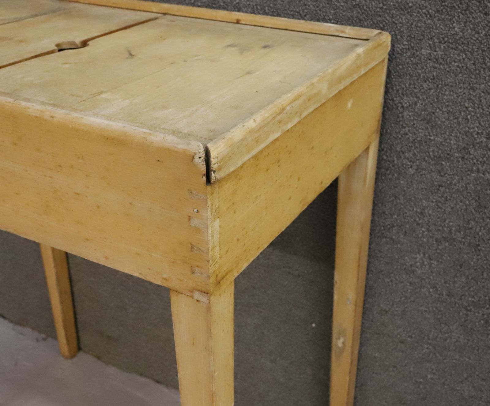 19TH C. COUNTRY SORTING / WORK TABLE - 3