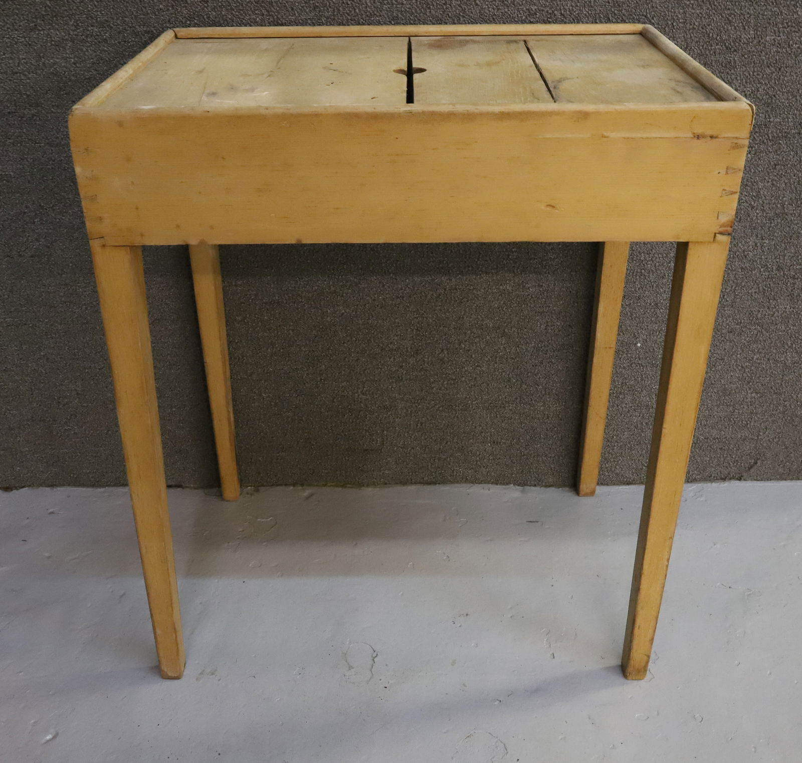 19TH C. COUNTRY SORTING / WORK TABLE - 5
