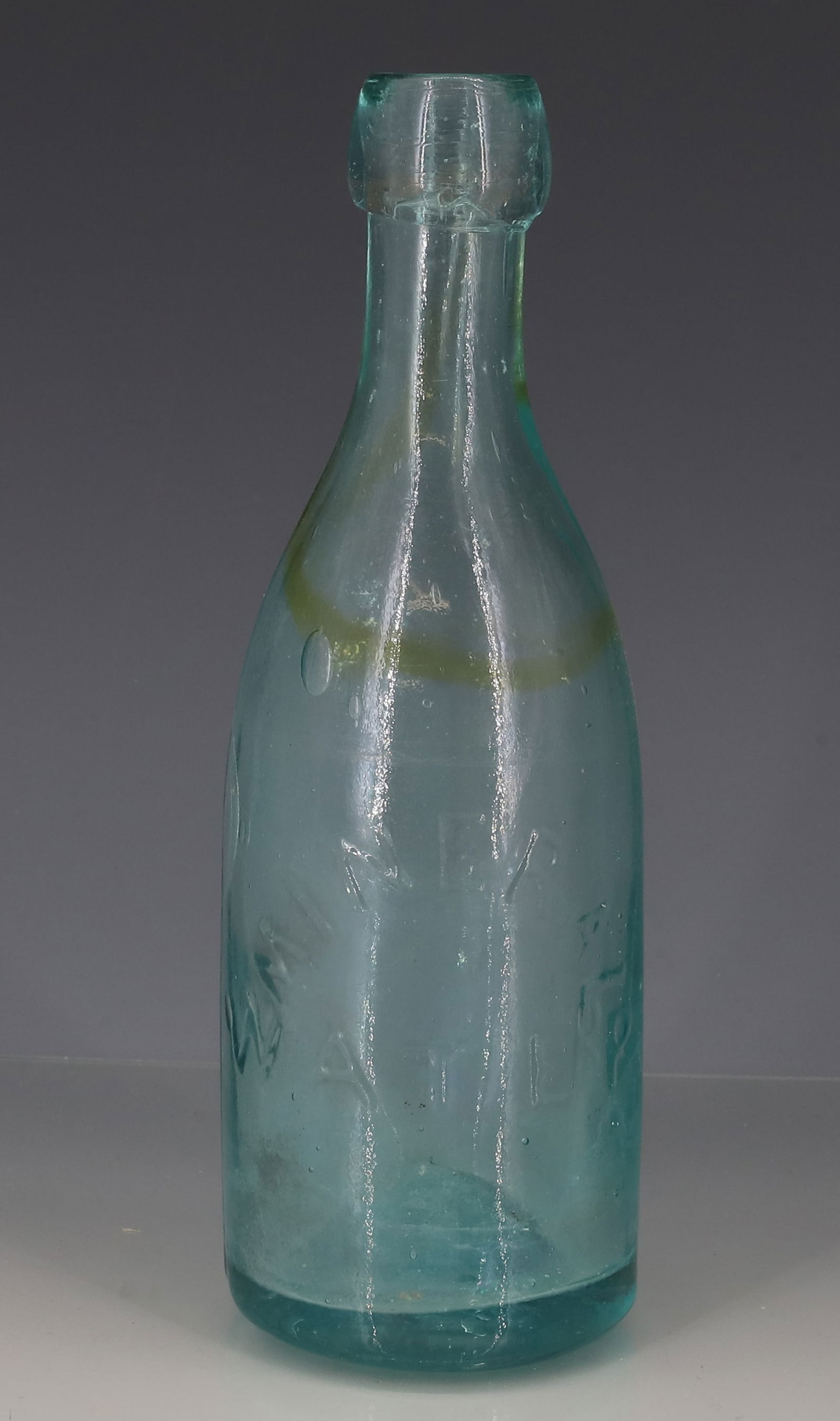 HONESDALE GLASS WORKS BOTTLE (1 of 6)