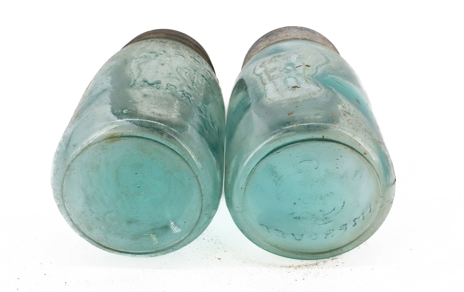 (4) MASON'S IMPROVED FRUIT JARS - 8