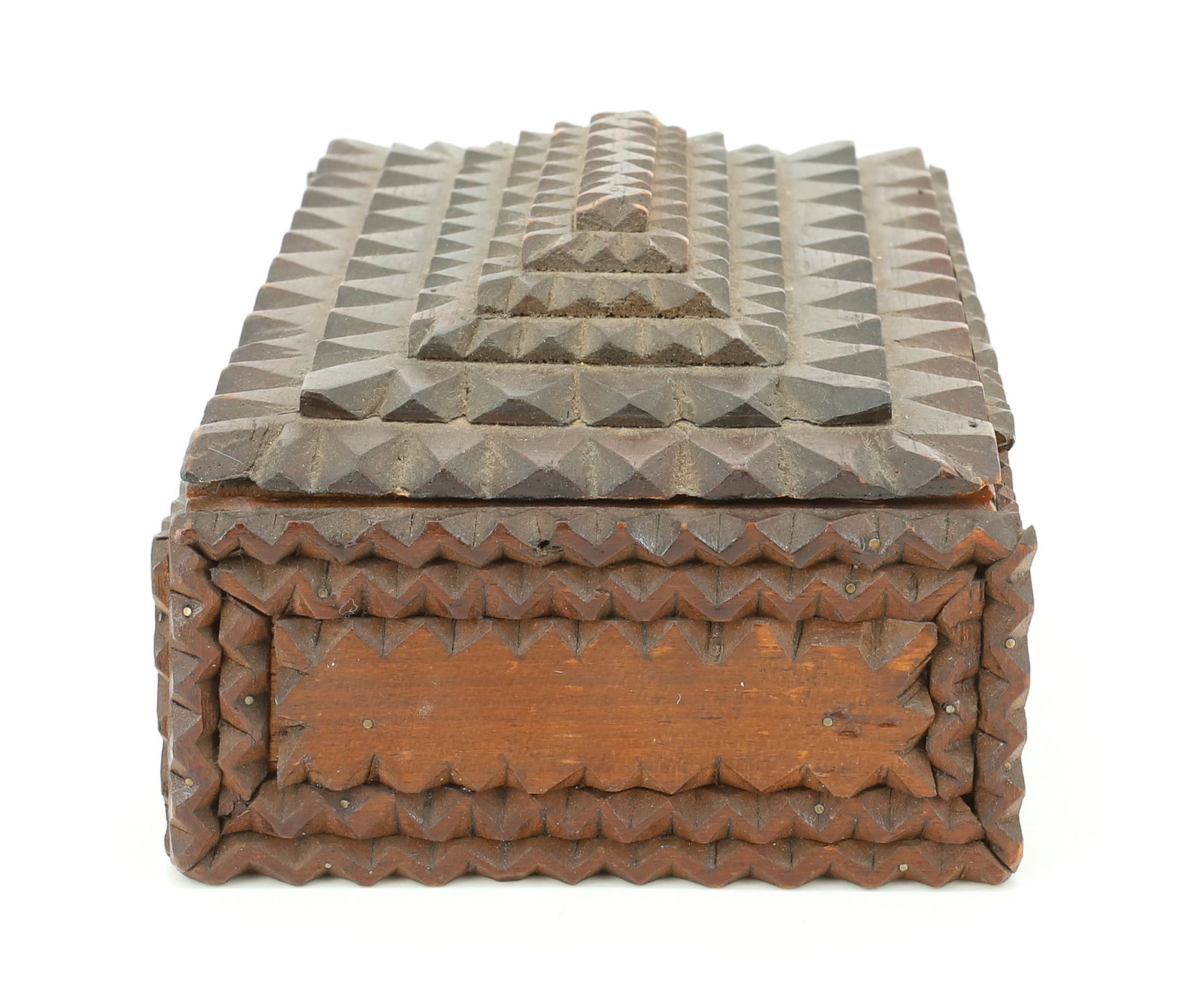 TRAMP ART "HANDKERCHIEF" BOX - 2