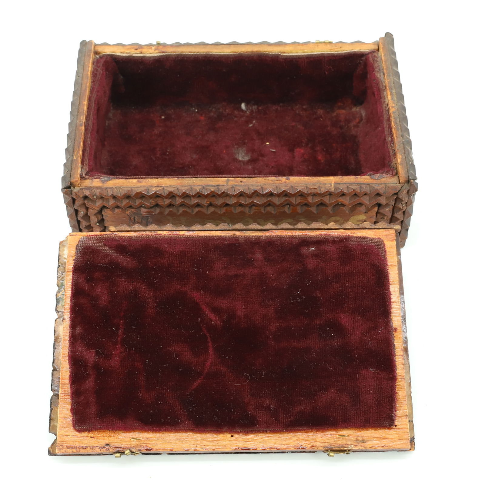 TRAMP ART "HANDKERCHIEF" BOX - 6