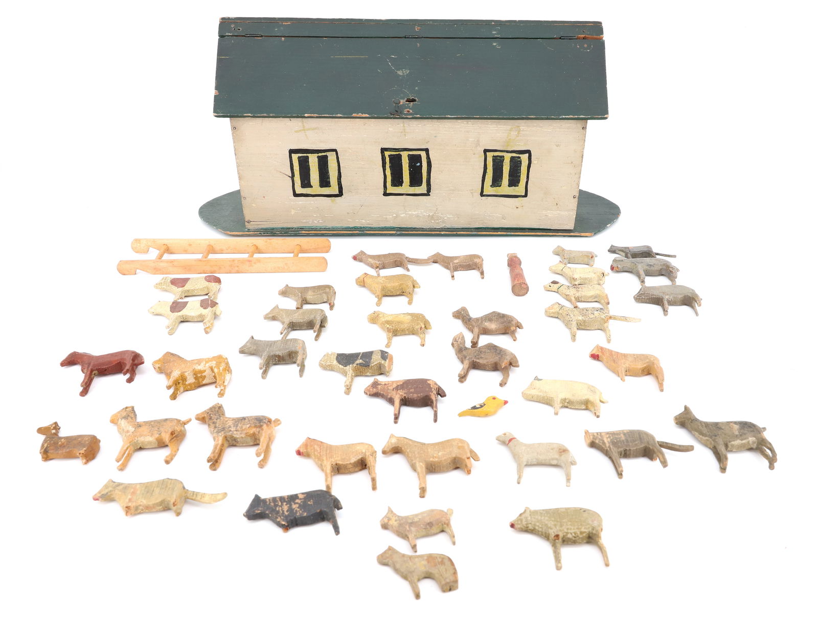 ANTIQUE TOY NOAH'S ARK (1 of 9)