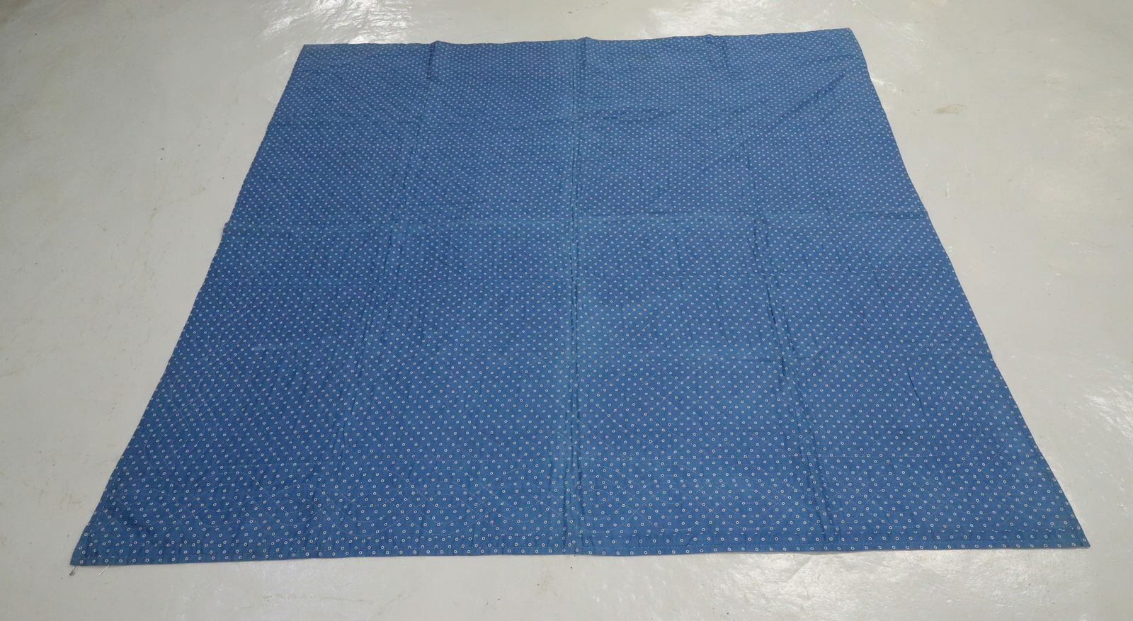 ANTIQUE HAND STITCHED PATCHWORK QUILT - 3