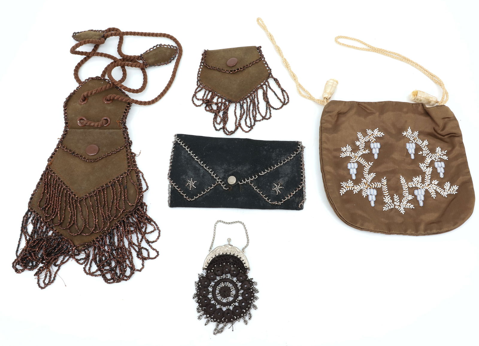 LOT OF BEADED BAGS AND CHANGE PURSES (1 of 7)