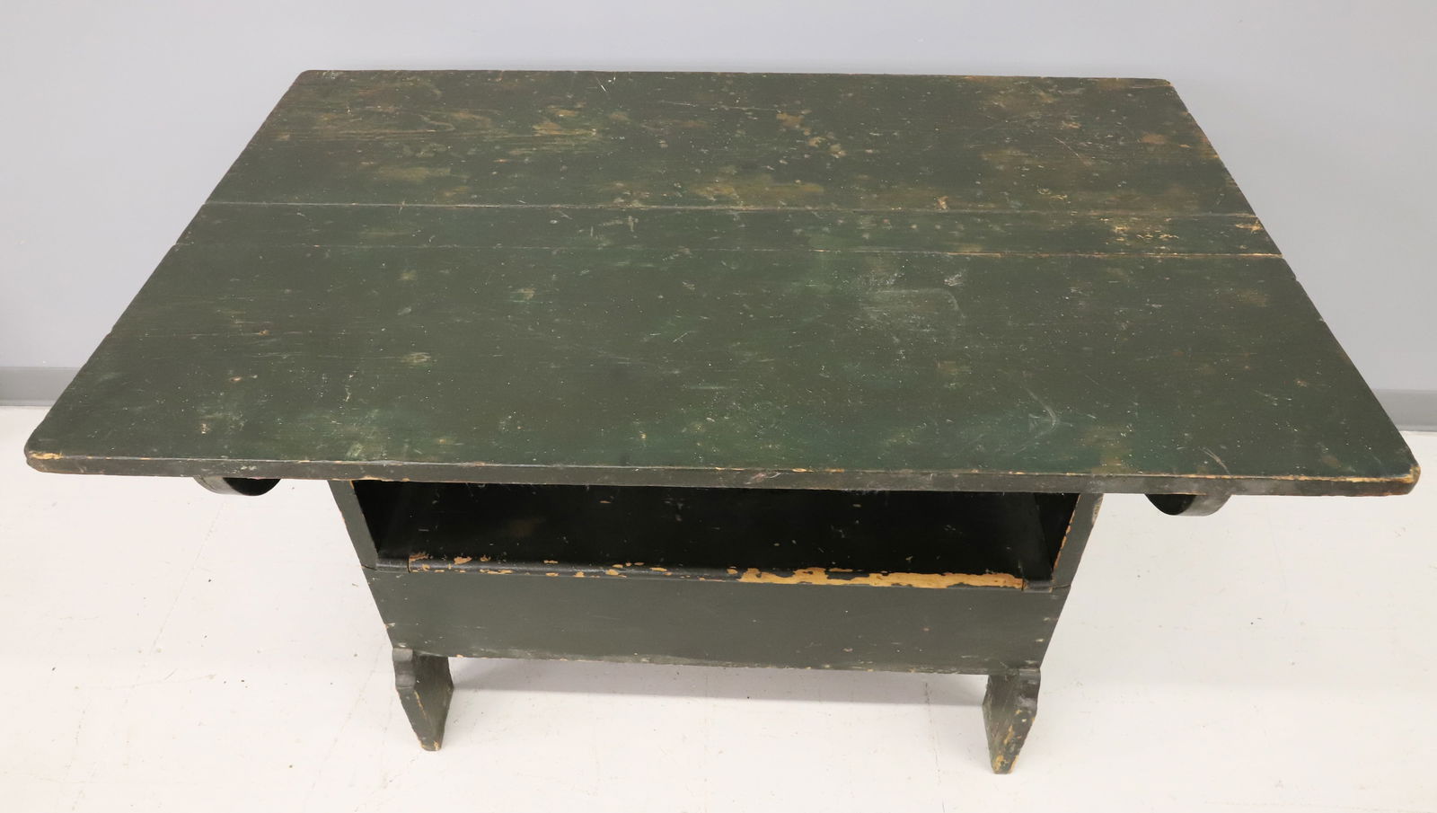 PAINTED HUTCH TABLE - 6