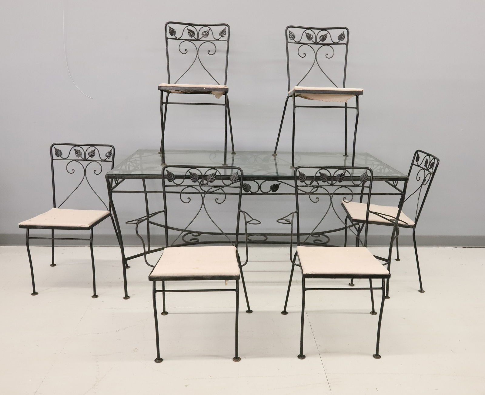 GLASS TOP PATIO TABLE AND CHAIRS (1 of 5)