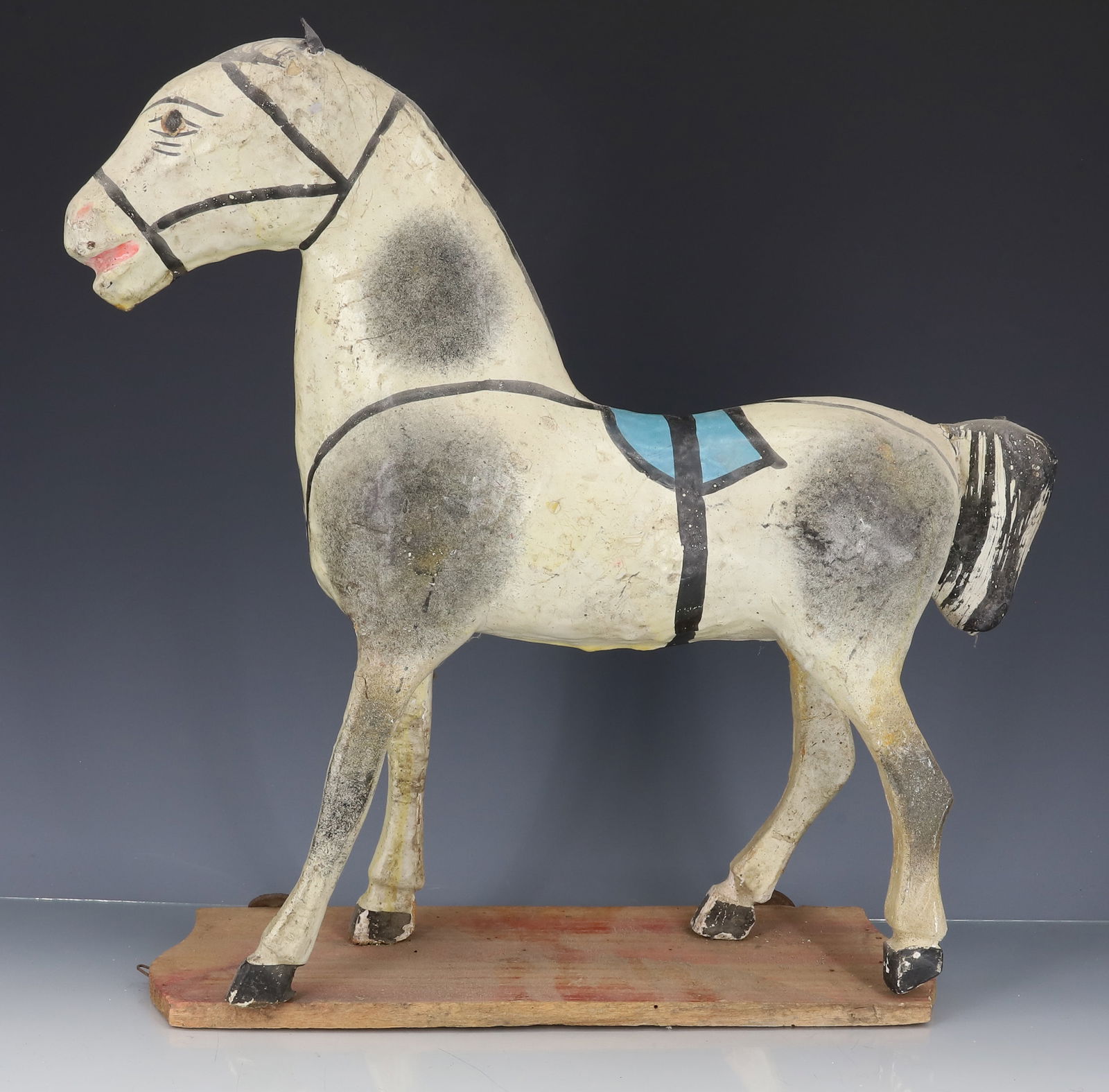 PAINTED COMPOSITION HORSE PULL-TOY (1 of 6)