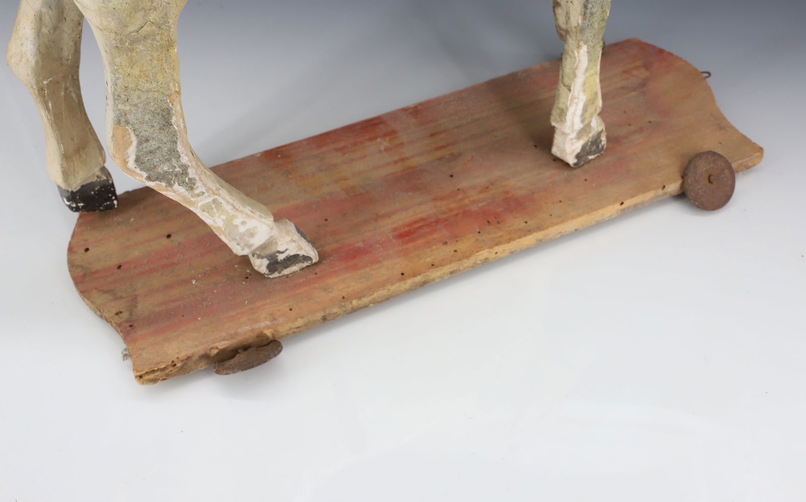 PAINTED COMPOSITION HORSE PULL-TOY - 5