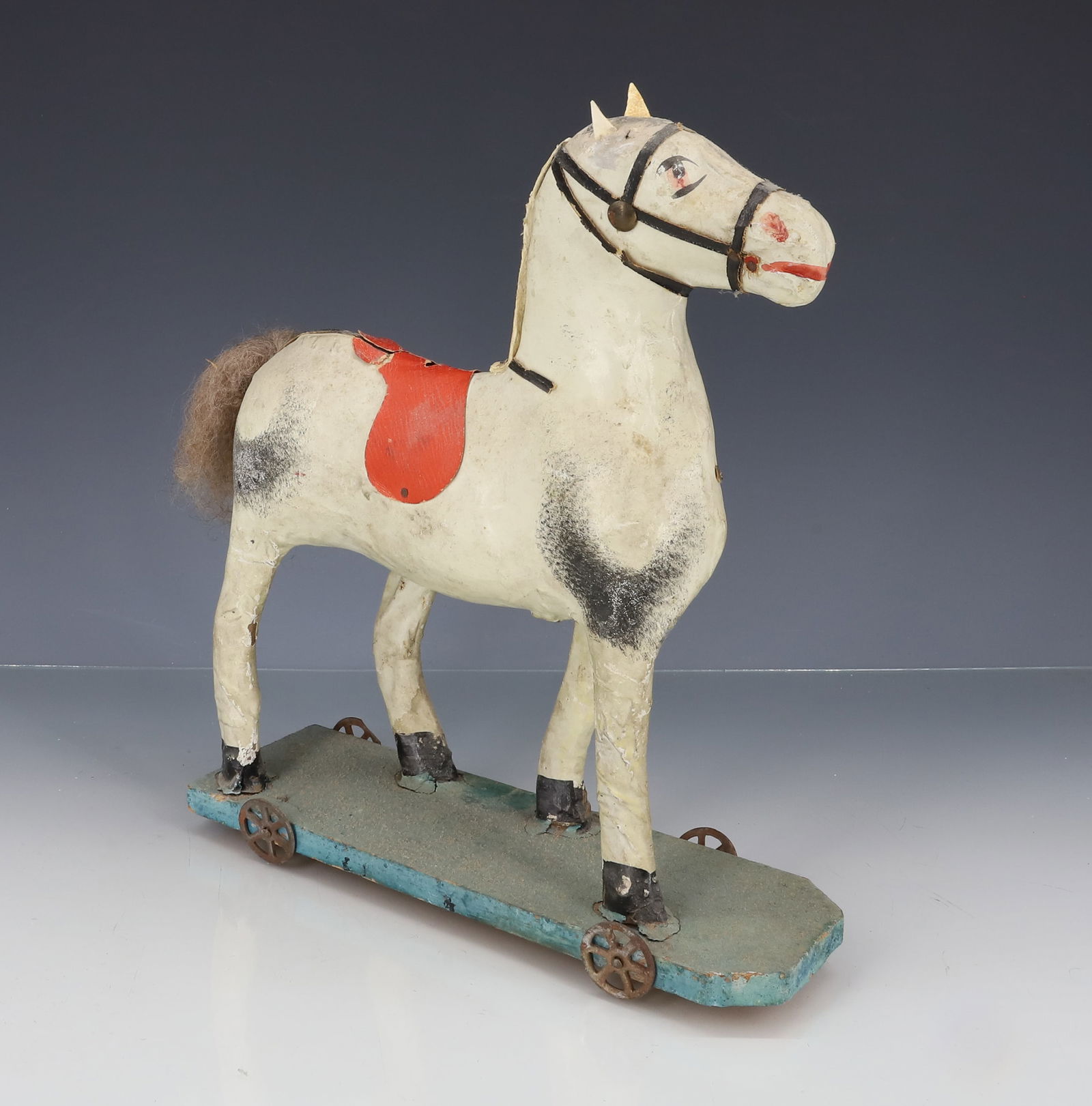 PAINTED COMPOSITION HORSE PULL-TOY - 3