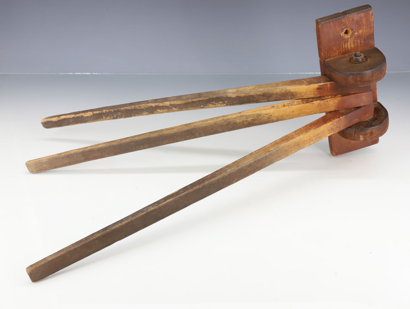 WOODEN DRYING / TOWEL RACK (1 of 4)