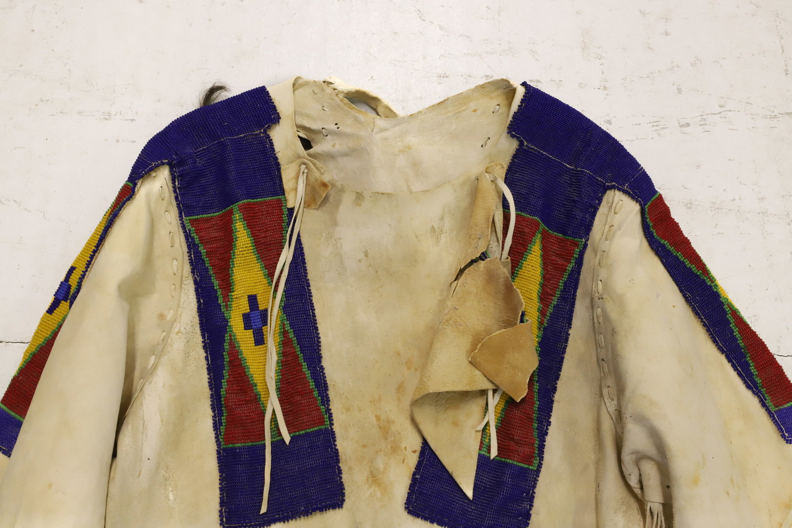 NATIVE AMERICAN BEADED BUCKSKIN WAR SHIRT - 2