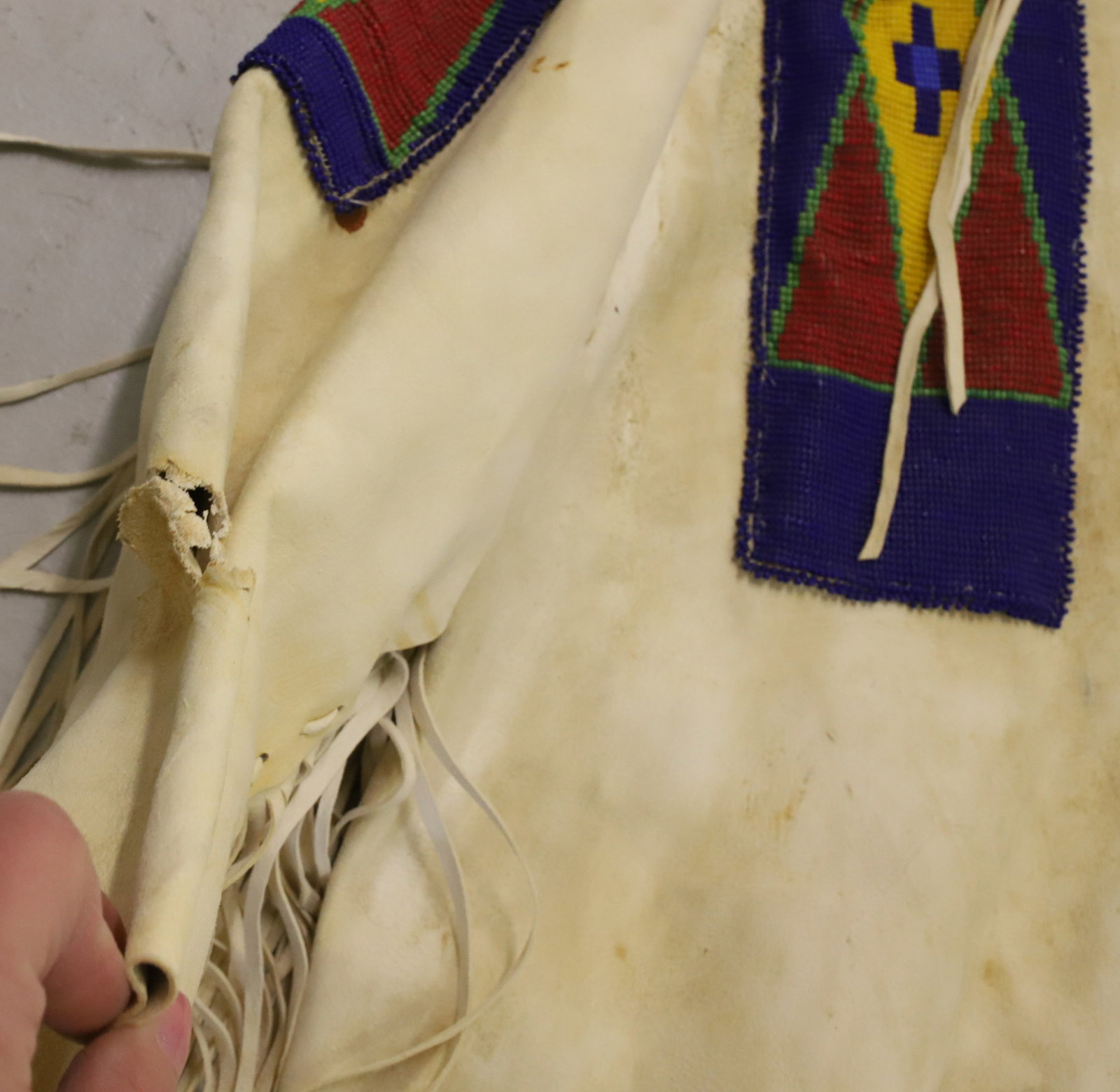 NATIVE AMERICAN BEADED BUCKSKIN WAR SHIRT - 3