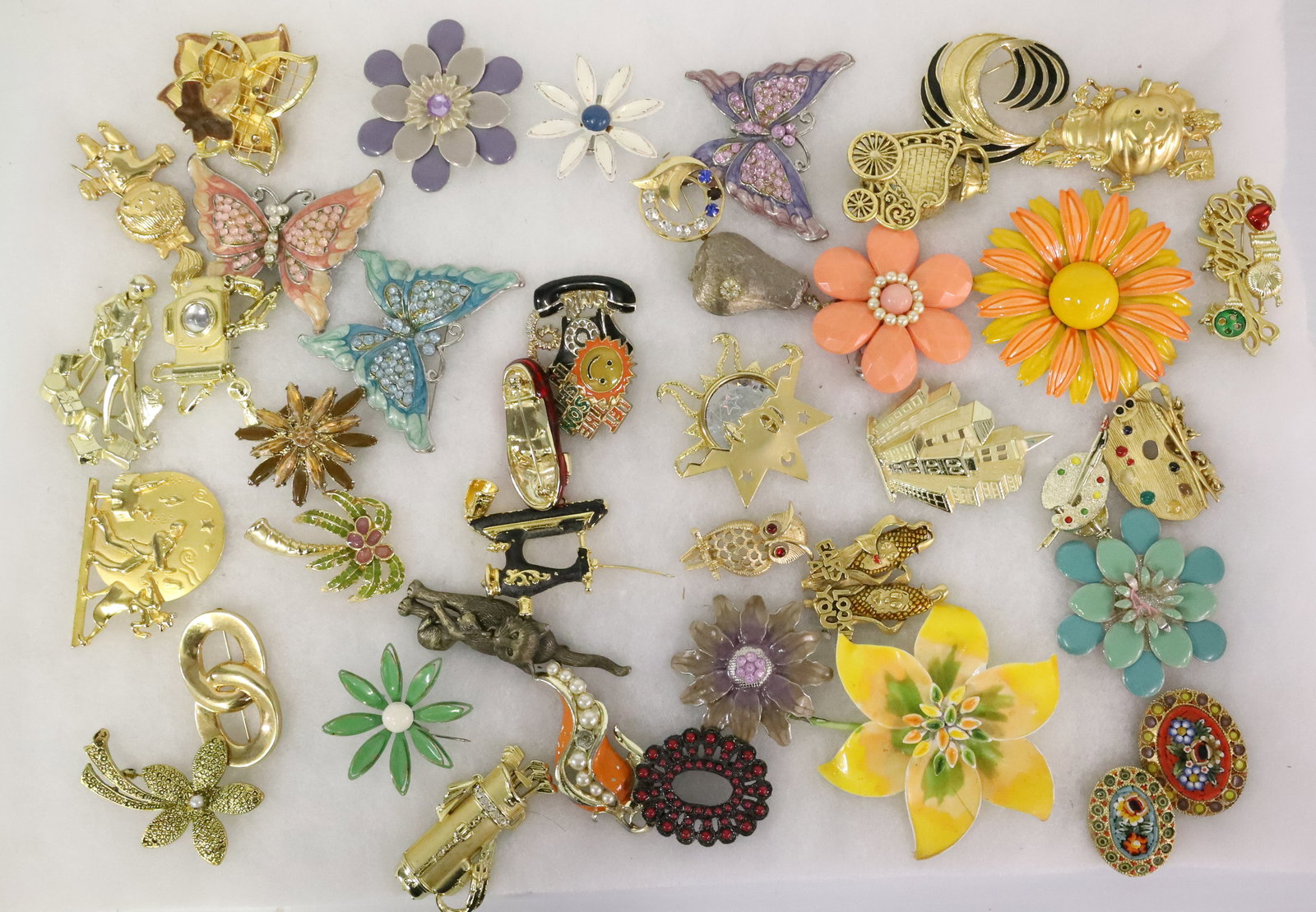 CONTEMPORARY COSTUME JEWELRY LOT: TWO GLASS MOSAIC BROOCHES, BUTTERFLIES, FLORAL BROOCHES ETC 1" TO 4" PLEASE READ CAREFULLY - ITEMS MUST BE PAID FOR THROUGH LIVE AUCTIONEERS OR WITH CASH OR CHECK IN PERSON - Terms for Purchasing and