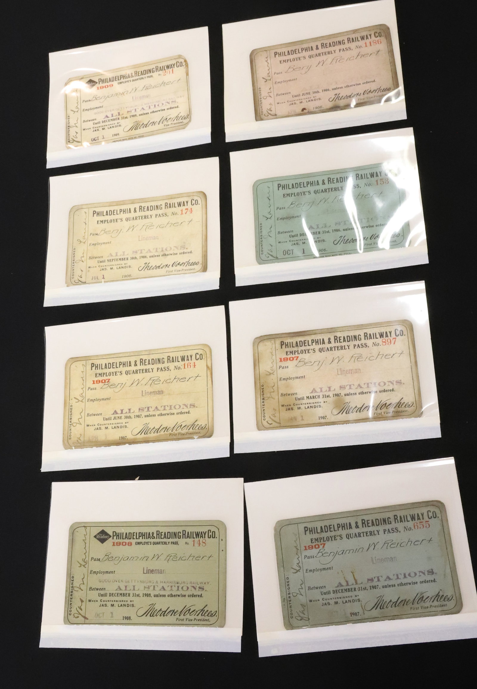 LOT OF VINTAGE RAILROAD PASSES (1 of 6)