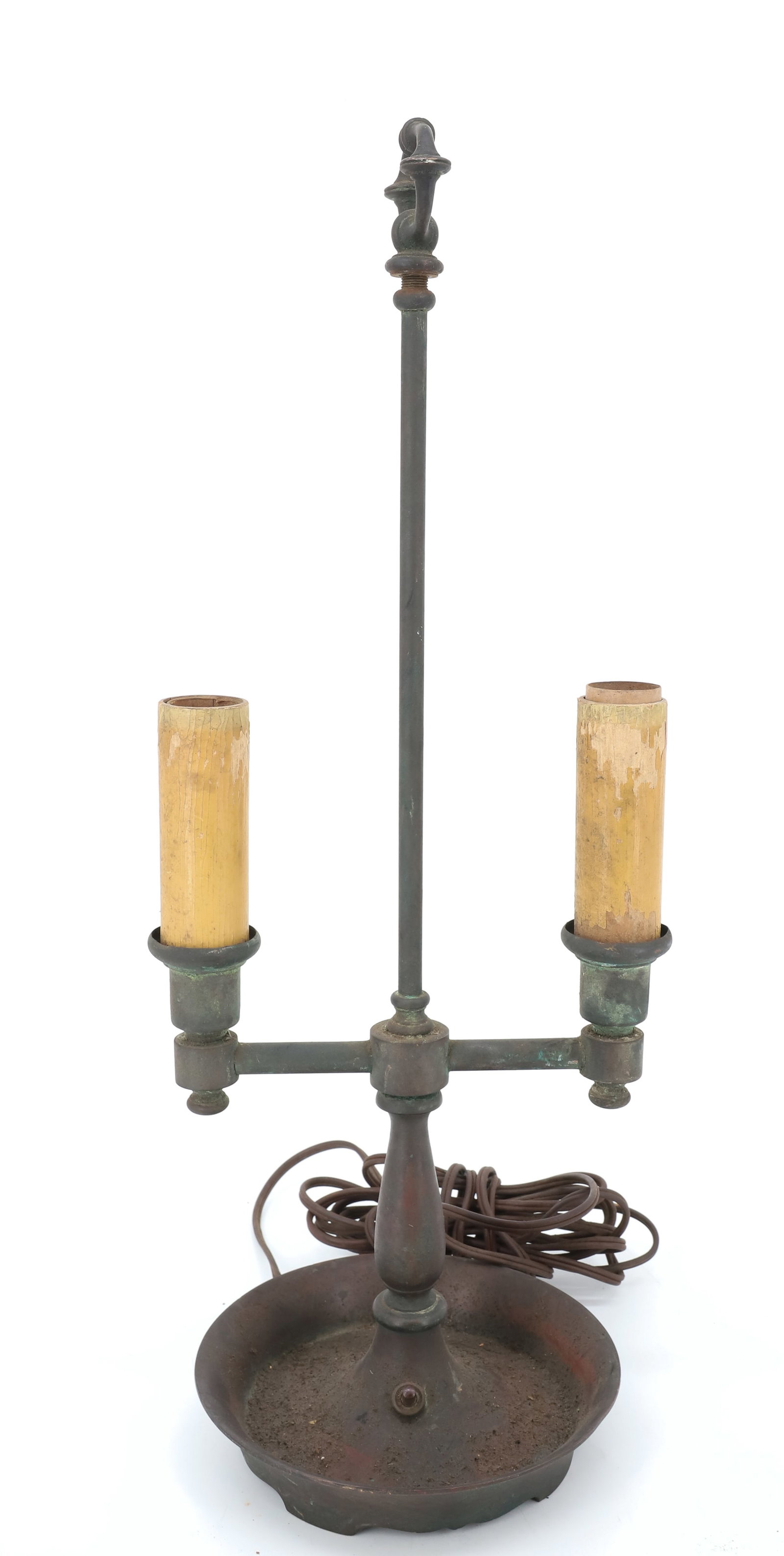 BRASS CANDELABRA-STYLE LAMP (1 of 3)
