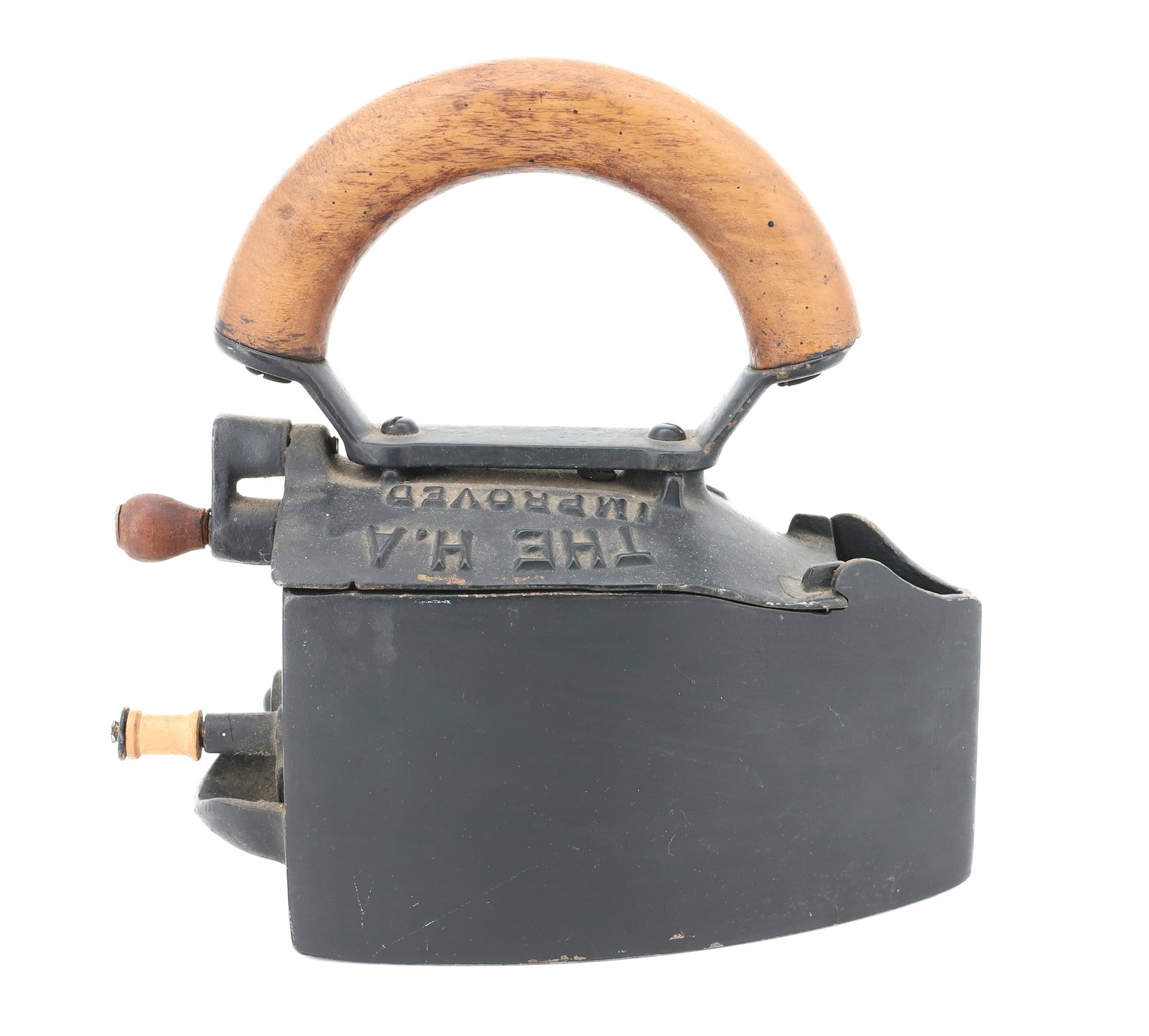 H.A. IMPROVED IRON: PROGRESS IRON PATENT FEB. 4, 1913. REAR SWINGING DAMPER. REMOVABLE TOP. 6" L. PLEASE READ CAREFULLY - ITEMS MUST BE PAID FOR THROUGH LIVE AUCTIONEERS OR WITH CASH OR CHECK IN PERSON - Terms for