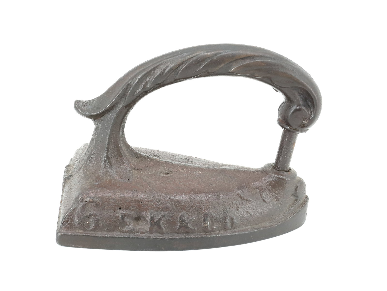 UNUSUAL FLAT IRON: MRKD. WITH MAKER'S NAME ON SIDE AND #6. PAT. JULY 31, 1866. DOLPHIN HANDLE. 6" L. PLEASE READ CAREFULLY - ITEMS MUST BE PAID FOR THROUGH LIVE AUCTIONEERS OR WITH CASH OR CHECK IN PERSON - Terms for