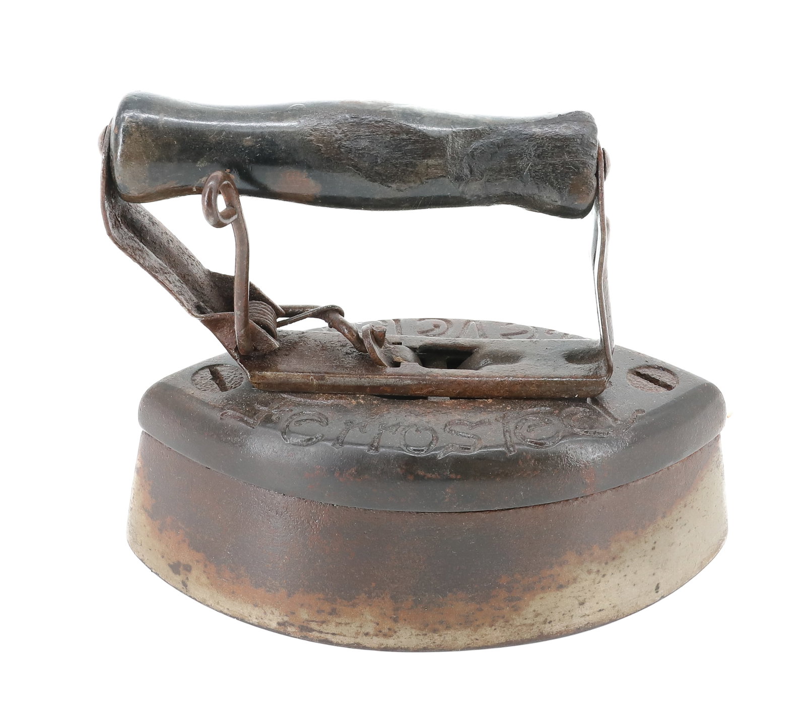 CLEVELAND FERROSTEEL DOUBLE-POINT SAD IRON: #2 WITH UNUSUAL DETACHABLE HANDLE. 7" L. PLEASE READ CAREFULLY - ITEMS MUST BE PAID FOR THROUGH LIVE AUCTIONEERS OR WITH CASH OR CHECK IN PERSON - Terms for Purchasing and Shipping of Auction Items.