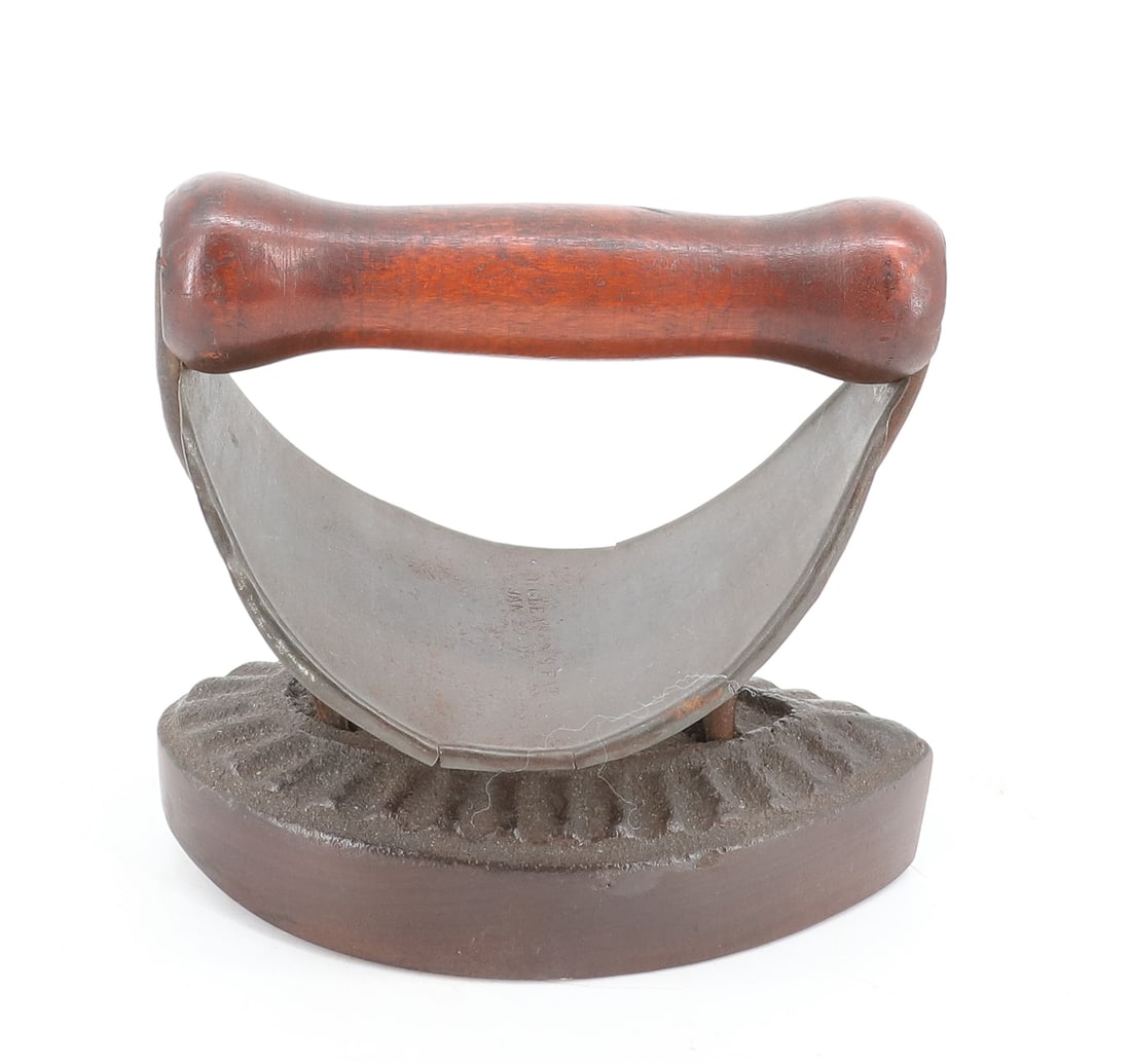GLEASON'S PATENT POLISHING IRON: SMALL SIZE WITH CRIMPED TOP. HEAT SHIELD. CA. 1870. 5" L. PLEASE READ CAREFULLY - ITEMS MUST BE PAID FOR THROUGH LIVE AUCTIONEERS OR WITH CASH OR CHECK IN PERSON - Terms for Purchasing and Shipping of