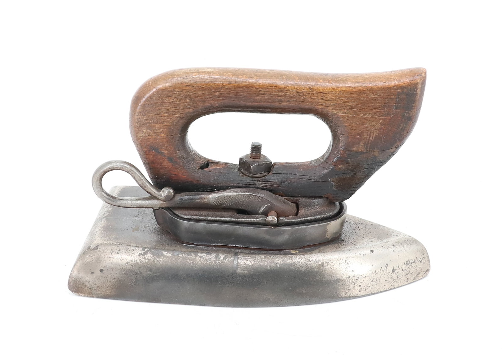 UNUSUAL GERMAN DETACHABLE HANDLE IRON: WESTFALISCHER WECHEL. WITH UNUSUAL DETACHABLE HANDLE WITH SAW GRIP. 8" L. PLEASE READ CAREFULLY - ITEMS MUST BE PAID FOR THROUGH LIVE AUCTIONEERS OR WITH CASH OR CHECK IN PERSON - Terms for