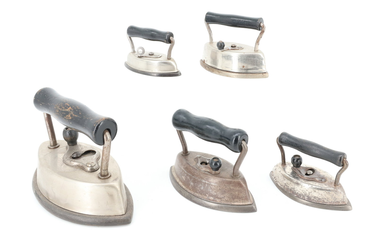 (5) DOVER SLUG IRONS: GRADUATED SIZE WITH PAINTED HANDLES. SMALLEST FOR LACE. 3 1/2" TO 6 1/2" LENGTHS. PLEASE READ CAREFULLY - ITEMS MUST BE PAID FOR THROUGH LIVE AUCTIONEERS OR WITH CASH OR CHECK IN PERSON - Terms for Pu
