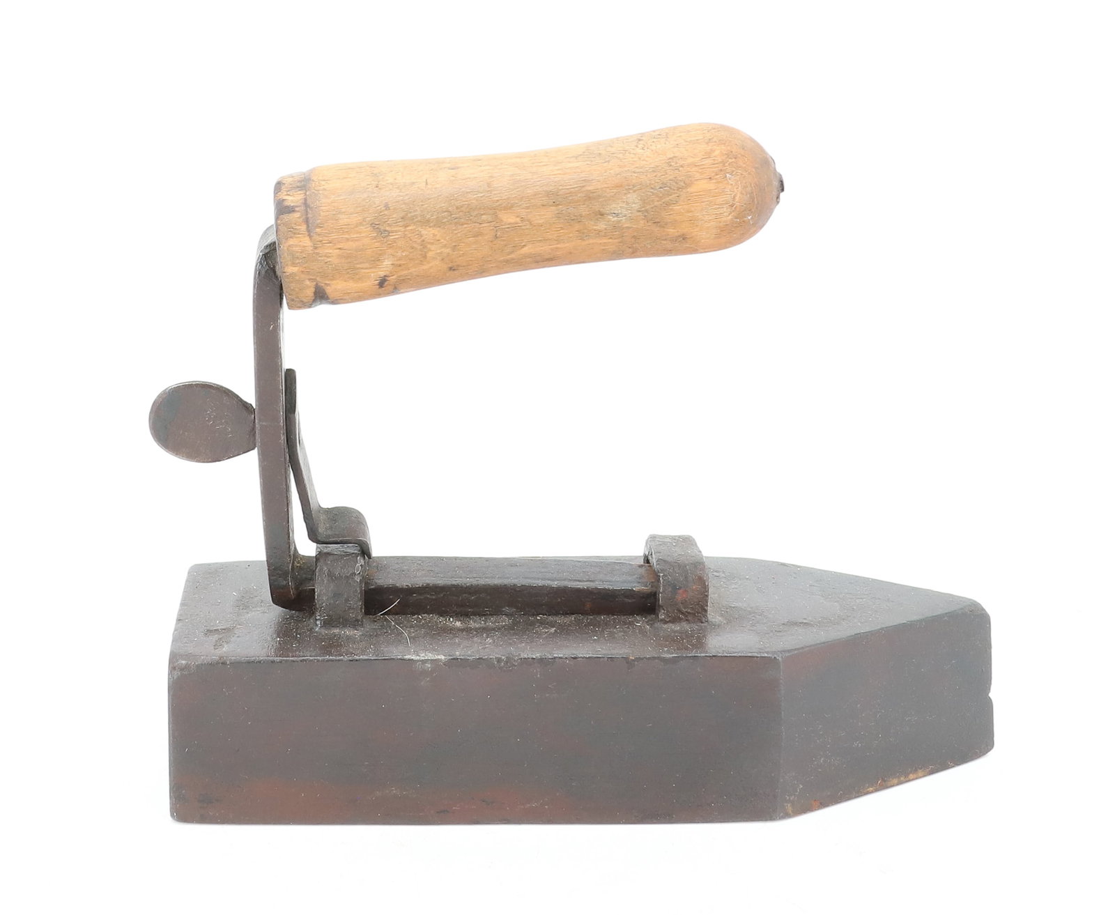 REMOVABLE HANDLE TAILOR IRON: TWIST LATCH ON HANDLE. 9" L. PLEASE READ CAREFULLY - ITEMS MUST BE PAID FOR THROUGH LIVE AUCTIONEERS OR WITH CASH OR CHECK IN PERSON - Terms for Purchasing and Shipping of Auction Items. Please read c