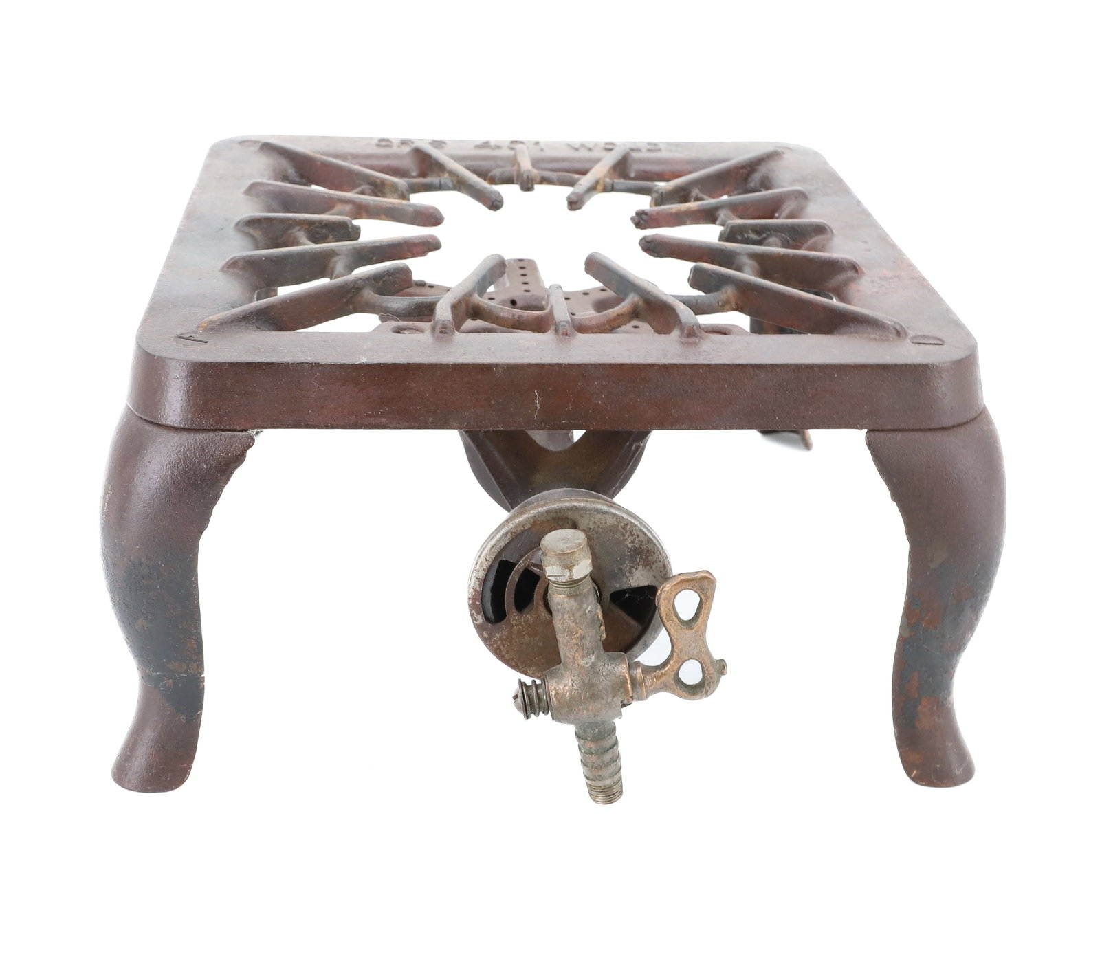 GRISWOLD GAS STOVE BURNER: #401. MRKD. UNDERNEATH "THE GRISWOLD MFG. CO. ERIE, PA. U.S.A. 1168" 5 1/2" X 10 1/2" X 10 1/2". PLEASE READ CAREFULLY - ITEMS MUST BE PAID FOR THROUGH LIVE AUCTIONEERS OR WITH CASH OR CHECK IN