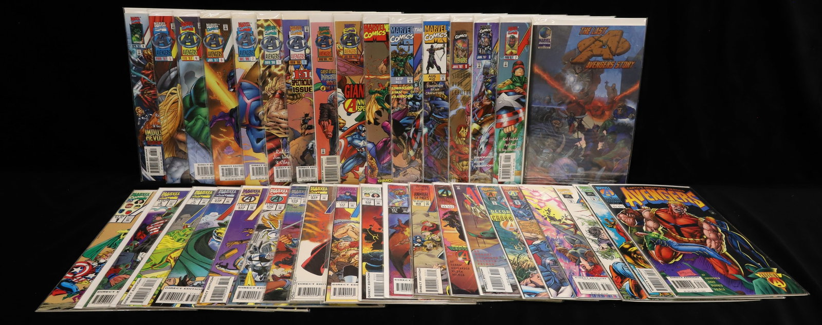(36) Marvel comics Avenger comic books (1 of 10)