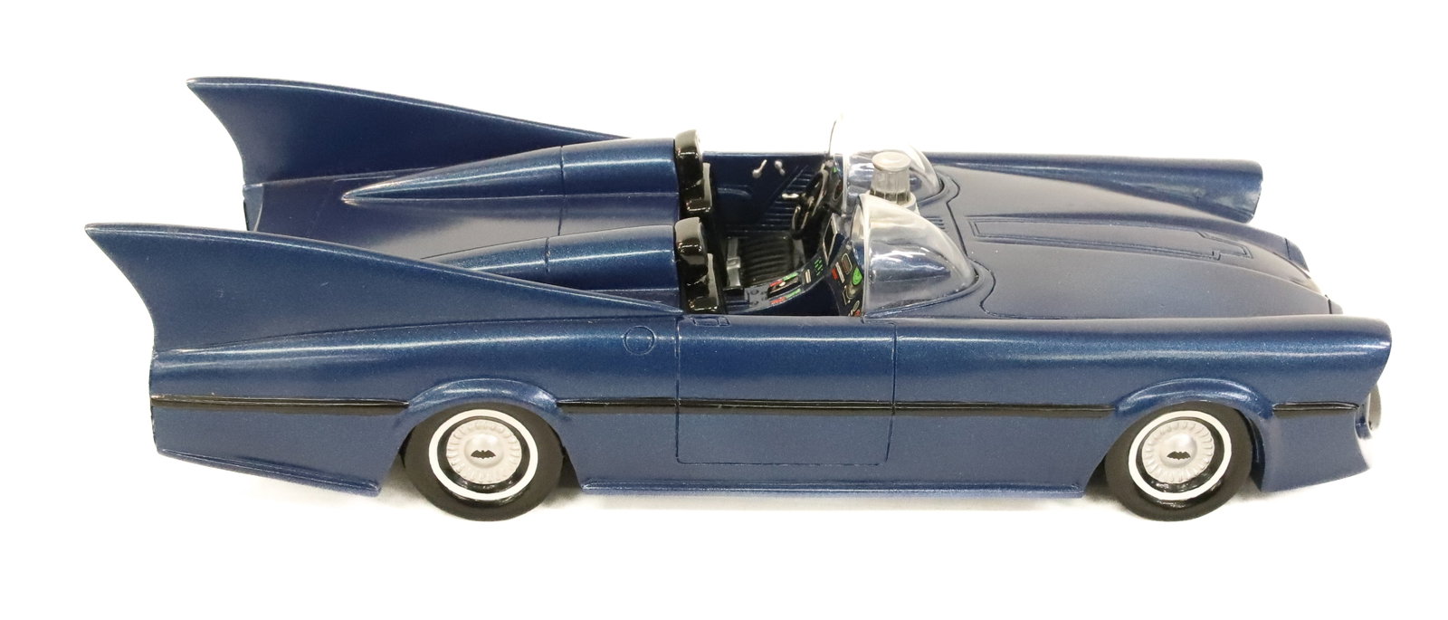Batman Batmobile Replica - 5