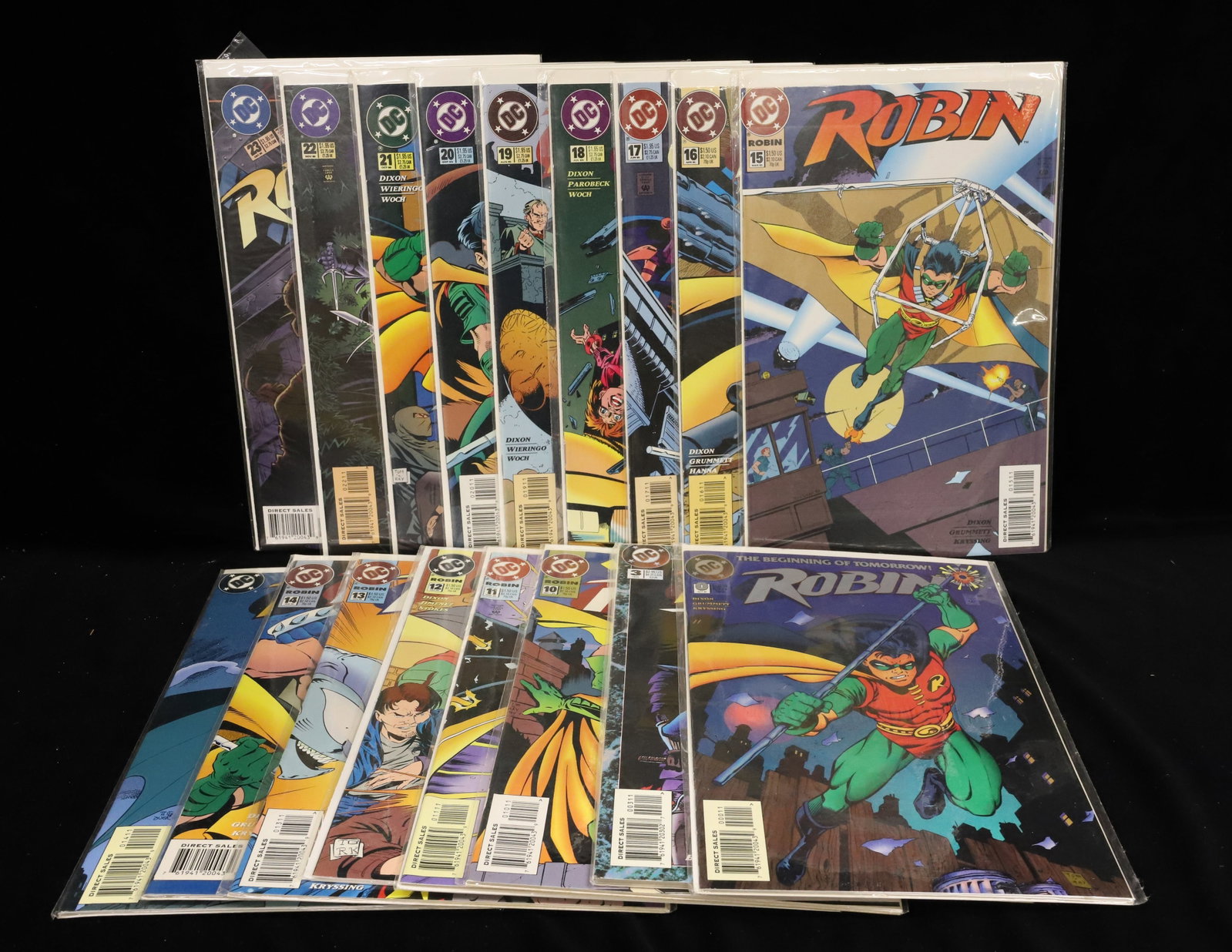 (17) DC comics comic books "Robin": Mixed lot of "Robin" comics PLEASE READ CAREFULLY - ITEMS MUST BE PAID FOR THROUGH LIVE AUCTIONEERS OR WITH CASH OR CHECK IN PERSON - Terms for Purchasing and Shipping of Auction Items. Please read